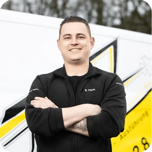 jungen-elektrotechnik-team-02